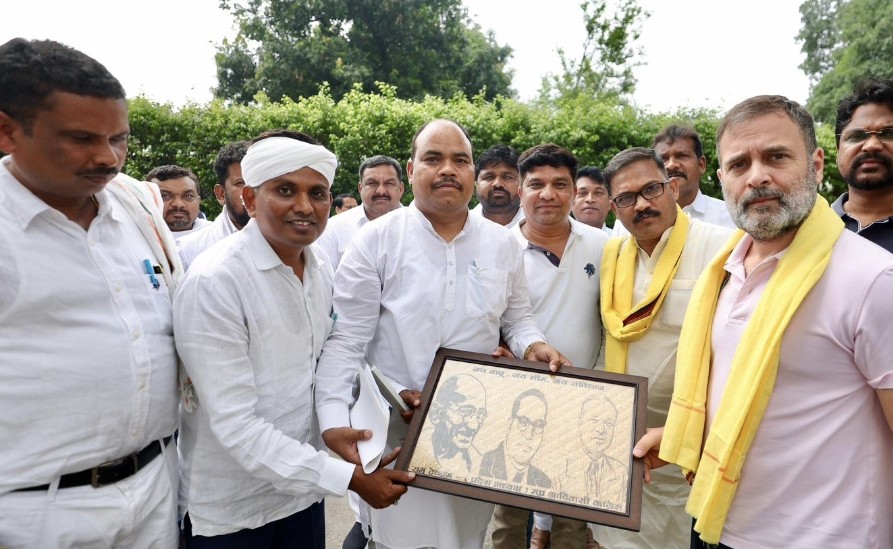 दिल्ली:कांग्रेस में आदिवासी नेतृत्व को मिलेगा और अधिक प्रभाव: राहुल गांधी का आदिवासी नेताओं से सीधा संवाद दिल्ली:कांग्रेस में आदिवासी नेतृत्व को मिलेगा और अधिक प्रभाव: राहुल गांधी का आदिवासी नेताओं से सीधा संवाद