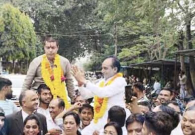 छिंदवाड़ा कांग्रेस में बड़ा फेरबदल: धर्मेंद्र सोनू मागो बने शहर अध्यक्ष, पप्पू यादव को चौरई पर्यवेक्षक की जिम्मेदारी छिंदवाड़ा कांग्रेस में बड़ा फेरबदल: धर्मेंद्र सोनू मागो बने शहर अध्यक्ष, पप्पू यादव को चौरई पर्यवेक्षक की जिम्मेदारी