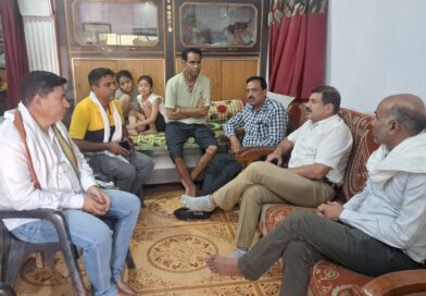 प्रेस क्लब के साथियों ने जाना वरिष्ठ पत्रकार पवन शर्मा का हाल-चाल, शीघ्र स्वास्थ्य लाभ की कामना की